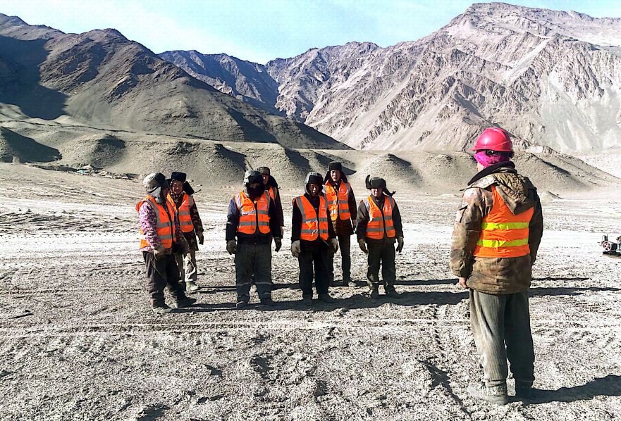 筑牢安全防線 護(hù)航項(xiàng)目建設(shè)——勘察設(shè)計(jì)集團(tuán)全面開展在建項(xiàng)目安全隱患專項(xiàng)排查